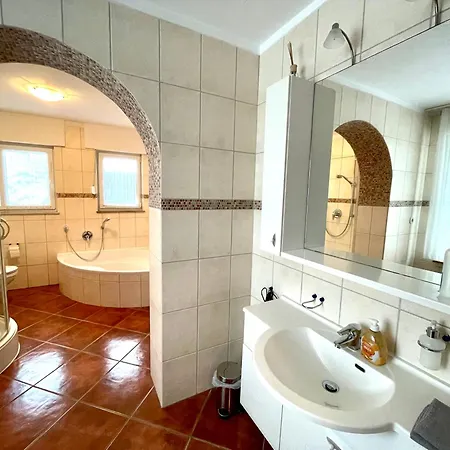 Lemmerlinde بيت للعطل *